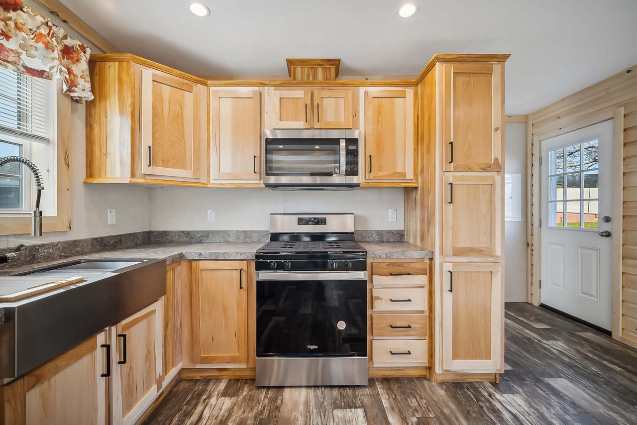 Essentials F25401 - Atlantic Homes | Champion Homes